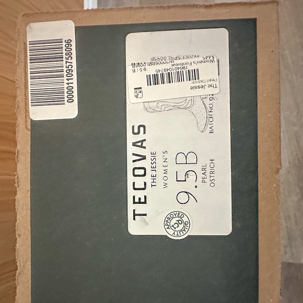 Brand New Tecovas Women's Tan and Cream Western Boots - Picture 10 of 10